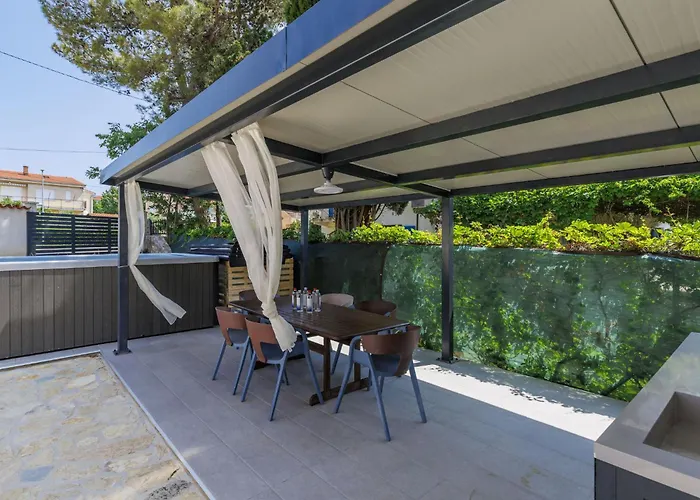 Meazza-3 By Interhome