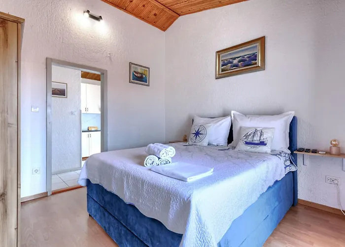 Apartman Meazza-3 By Interhome